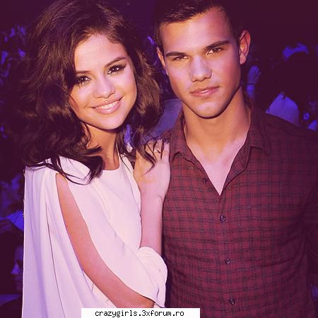 :d poze cu tayolr lautner